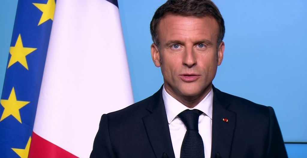 VIDÉO - Emmanuel Macron sur TF1 : l'interview intégrale du chef de l'État au JT de 13H