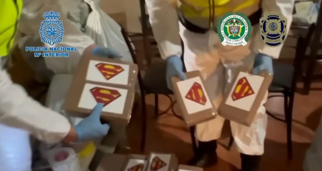 VIDÉO - Cocaïne : les images du plus grand laboratoire d'Europe, démantelé en Espagne