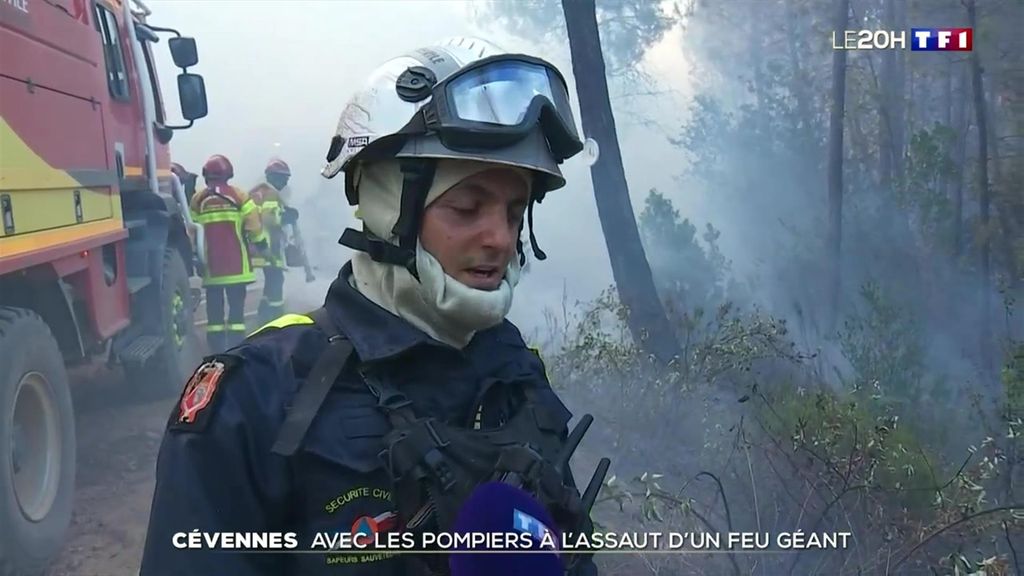 Incendie dans les Cévennes : avec les pompiers à l'assaut d'un feu géant