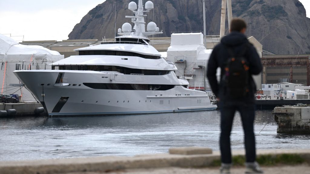 Sanctions contre la Russie : les yachts gelés en France sont-ils entretenus avec l'argent du contribuable ?