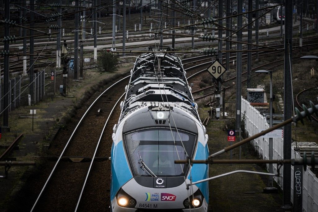 Grève SNCF contre la réforme des retraites : le trafic reste perturbé ce week-end, consultez les prévisions