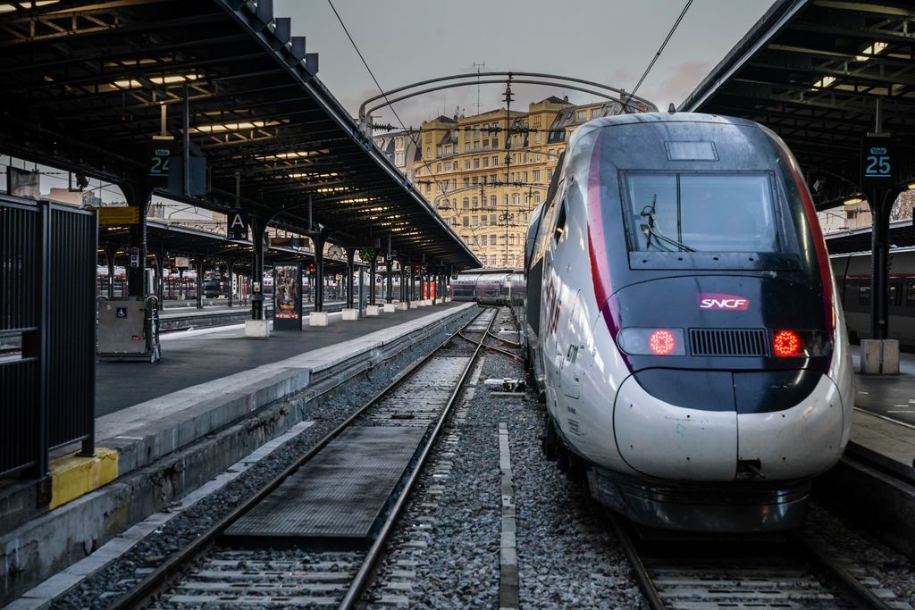 Grève SNCF : 1 TGV sur 2 en moyenne tout le week-end, 