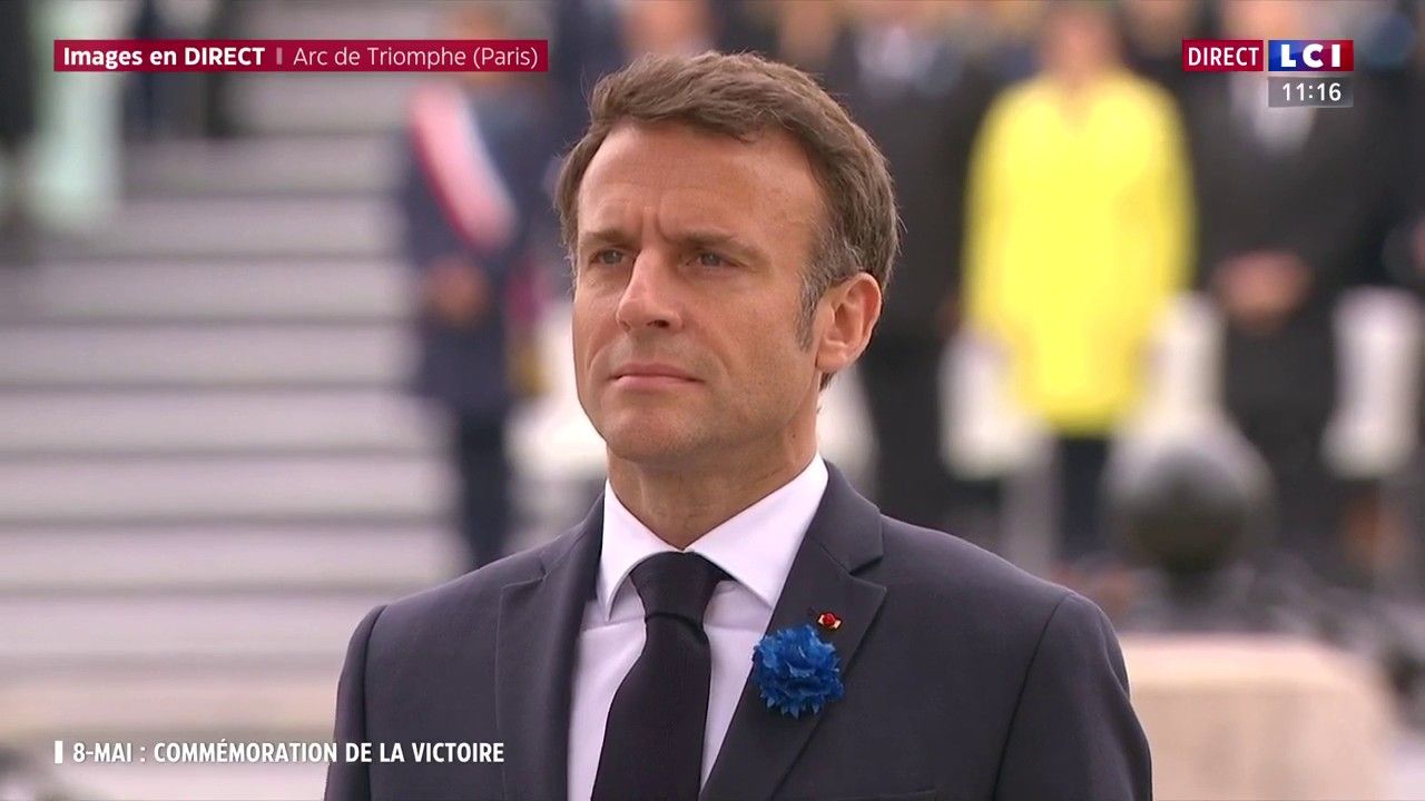 8-Mai : la commémoration d'Emmanuel Macron sous l'Arc de Triomphe