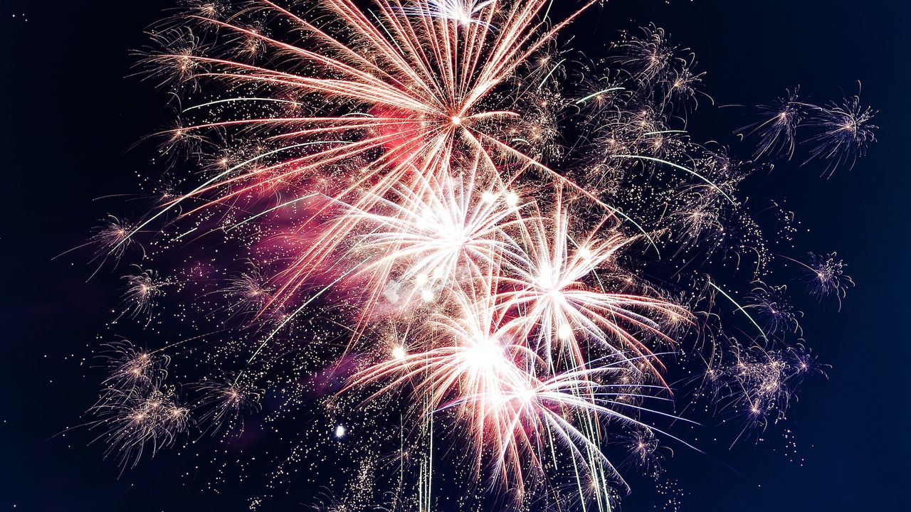 VIDÉO - Nouvel An : revivez les plus beaux feux d'artifice de la  Saint-Sylvestre