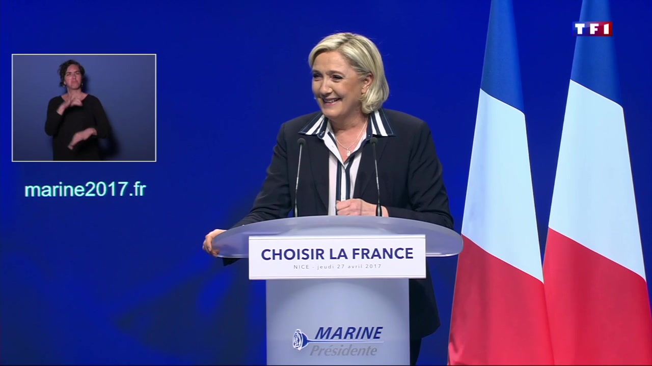 Marine Le Pen à Nice : pilonnage de Macron sur scène, dérapage en tribune