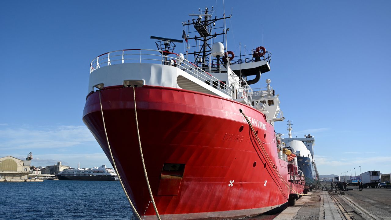 ¿Se negó voluntariamente el Ocean Viking a atracar en puertos no europeos?