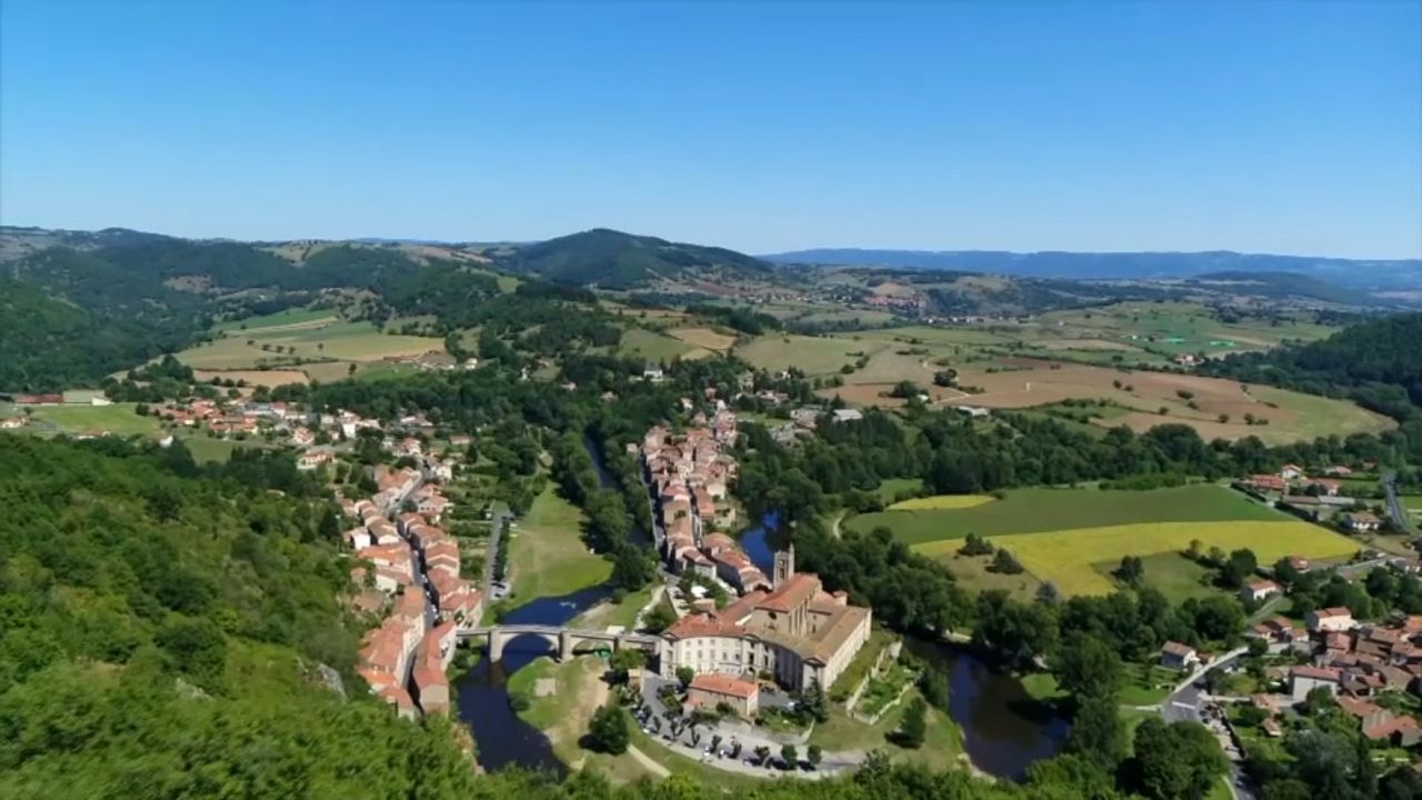 Ce village de Haute-Loire entre dans le cercle très fermé des "Plus Beaux Villages de France"