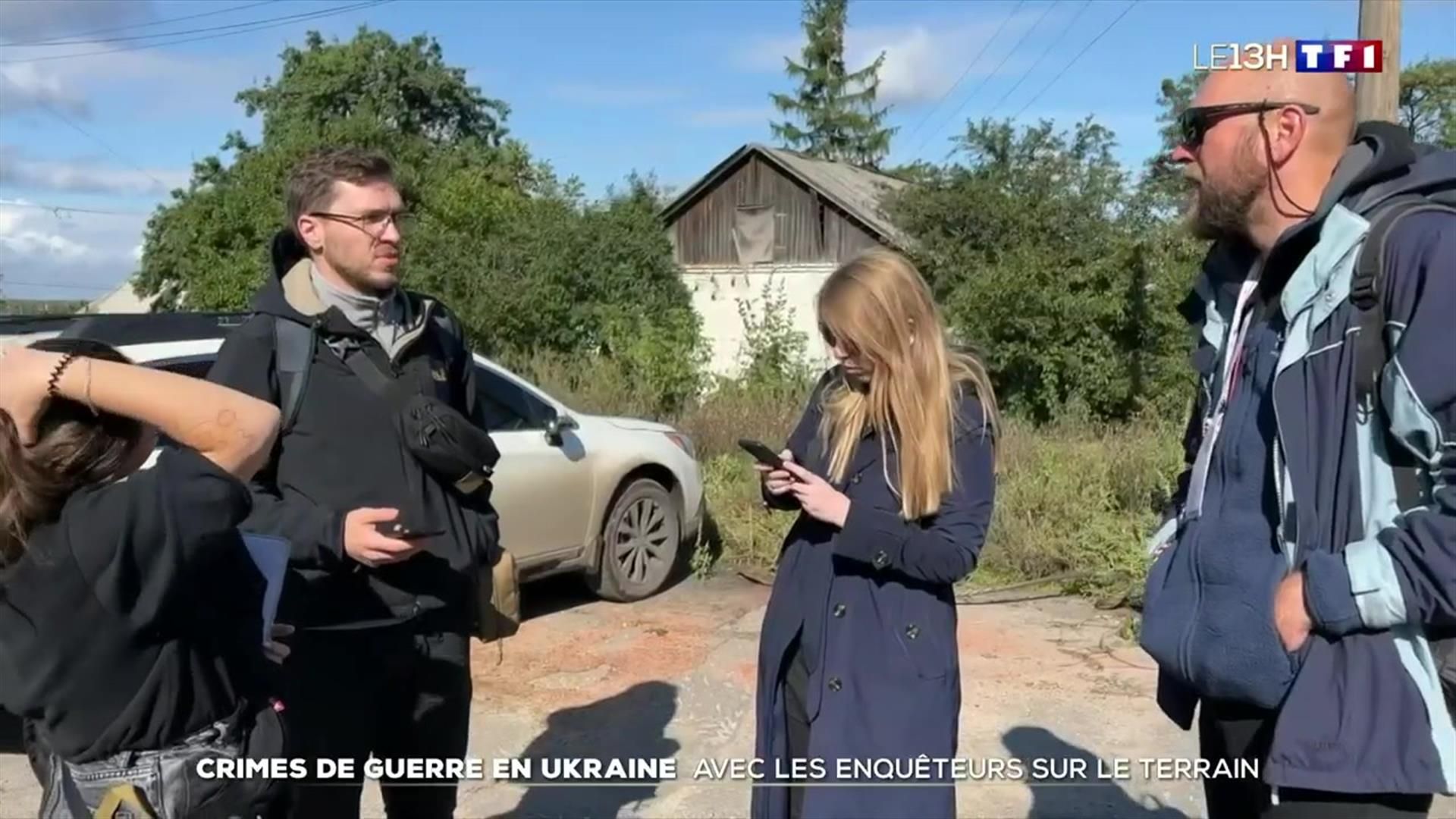 REPORTAGE - Crimes de guerre en Ukraine : avec les enquêteurs sur le terrain
