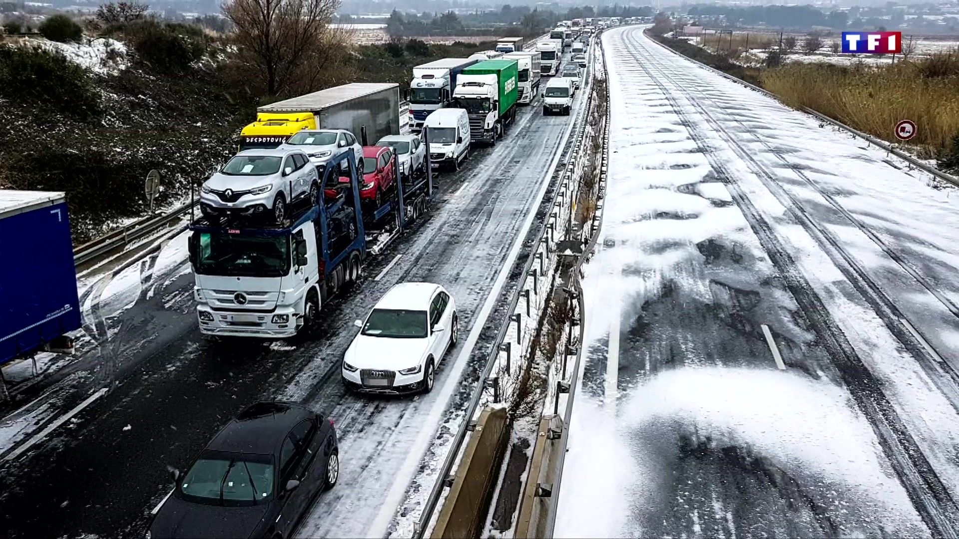 Hérault : des milliers d'automobilistes bloqués par la neige