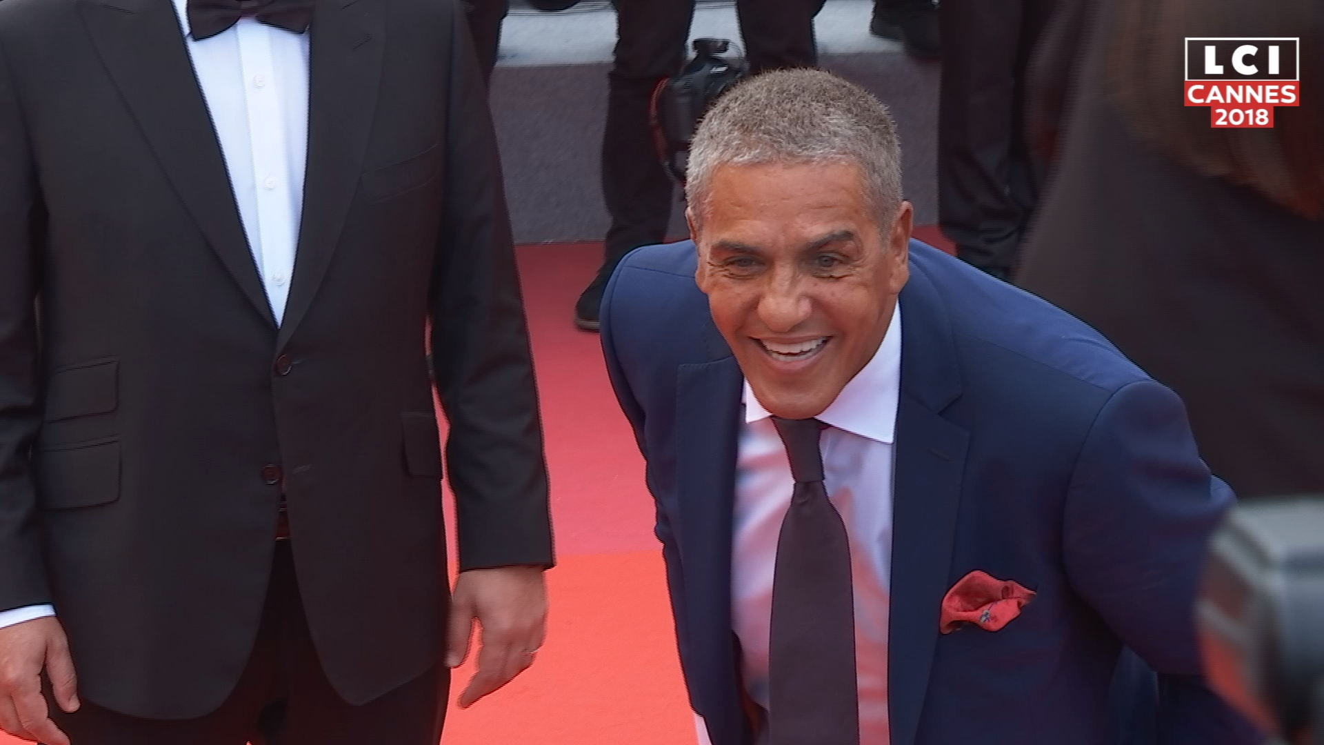 Cannes 2018 : Samy Nacéri tout sourire sur les marches du "Poirier sauvage"