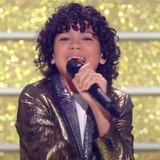 Le jeune Enzo, 13 ans, sur la scène de l'Eurovision Junior à la Seine musicale, le 19 décembre 2021.
