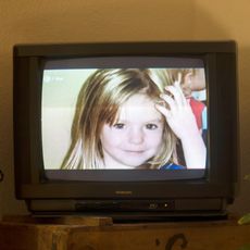 Portrait de Maddie McCann, disparue depuis 2007,  diffusé à la télé 