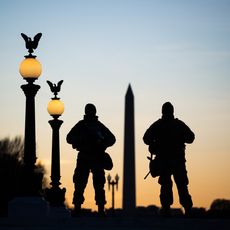 La garde nationale américaine devant le Capitole, à Washington D.C., le 19 janvier 2021.