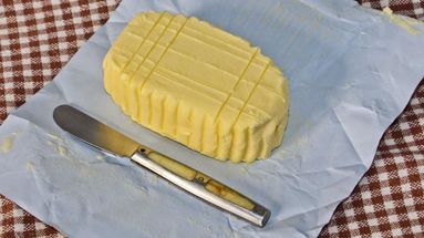 VIDÉO - Pénurie de beurre : on vous a trouvé la recette pour le faire soi-même