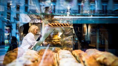De la simple baguette à de véritables lieux de vie : comment les boulangeries ont-elles évolué ?