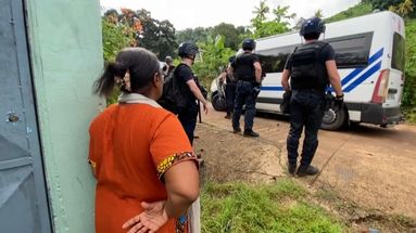 "On ressent la terreur, ça continue" : Mayotte, un département au bord du chaos