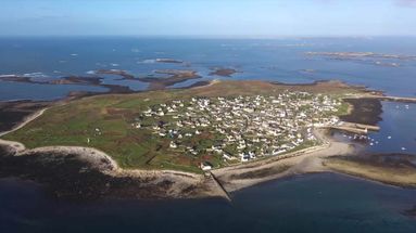 REPORTAGE - Bretagne : sur l'île de Molène, s'inventer une nouvelle vie