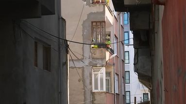 "On ne peut pas s'empêcher d'y penser tout le temps" :  Istanbul vit dans la crainte d'un séisme majeur