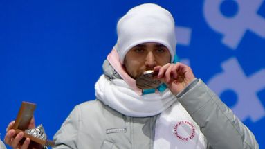 JO d'hiver de Pyeongchang : le curleur russe, contrôle positif, rend sa médaille de bronze