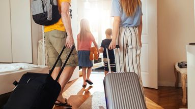 Stress, charge mentale, tâches ménagères... Les femmes rentrent de vacances moins reposées que les hommes