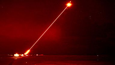 Le ministère de la Défense britannique a effectué ce vendredi 19 janvier le premier test sur une cible aérienne de son nouveau laser, le "Dragonfire".