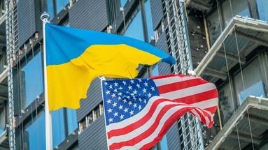 Guerre en Ukraine : le soutien financier des États-Unis profiterait aussi... à l'économie américaine