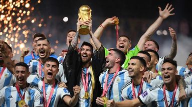 L'Argentine soulève la Coupe du Monde tant convoitée...