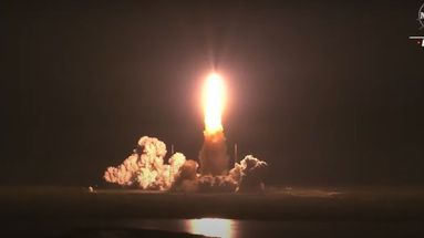 VIDÉO - La fusée Artemis enfin lancée vers la Lune : revoyez les images du décollage