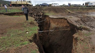 VIDÉO - Kenya : cette gigantesque faille dans la vallée du Rift intrigue les scientifiques