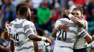La joie collective des Fidjiens après leur succès historique contre l'Angleterre.
