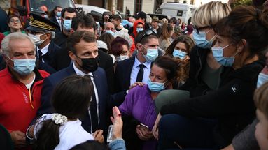 Tempête Alex : face au désarroi des sinistrés, Emmanuel Macron "ne laissera pas tomber" les habitants