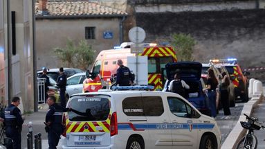 Une femme et un homme sont morts par balles mardi 20 février 2024 devant le tribunal judiciaire de Montpellier. La piste privilégiée est celle d'un féminicide suivi d'un suicide.