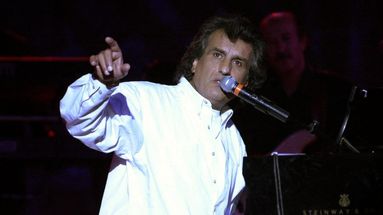 Mort à 80 ans de Toto Cutugno, le chanteur de "L’italiano"
