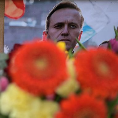EN DIRECT - Funérailles d'Alexeï Navalny : sous haute surveillance, les Russes disent adieu à l'opposant