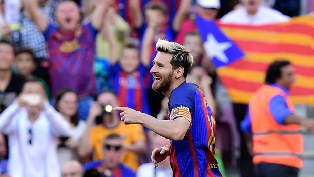 De retour de blessure, Messi marque et le Barça se promène contre La Corogne