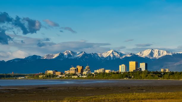 Anchorage, plus grande ville d'Alaska, située à quelque 800km de Perryville.