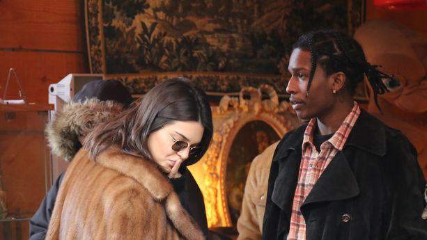 Kendall Jenner en balade aux puces de Saint-Ouen avec A$AP Rocky