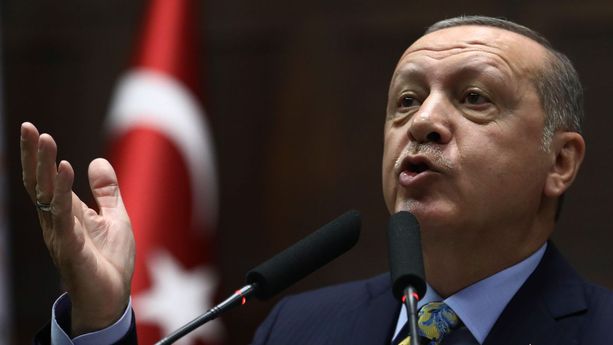 La Turquie prête à intervenir au Kurdistan syrien, Trump promet d'"anéantir" l'économie turque si Ankara "dépasse les bornes"