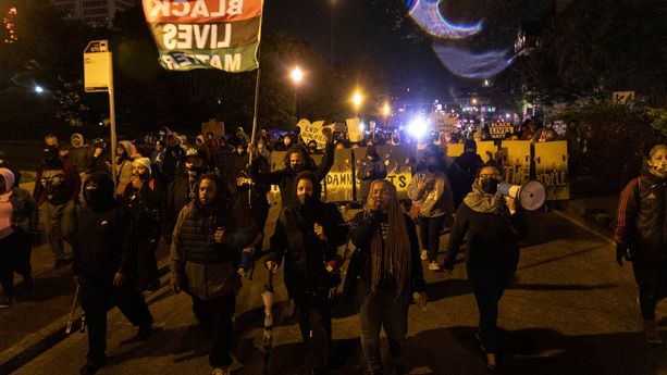Manifestations à Columbus après la mort d'une adolescente noire, abattue par la police