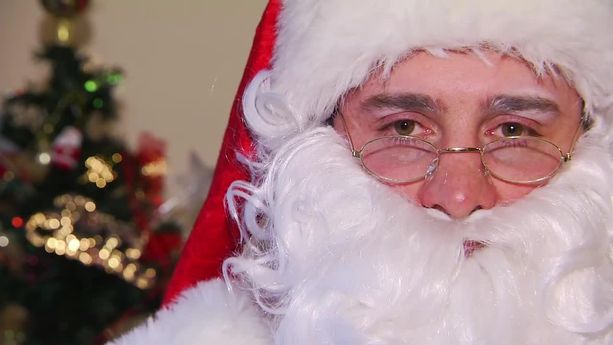 "Allo Papa Noël" : le numéro gratuit créé par un papa sympa pour appeler le père Noël