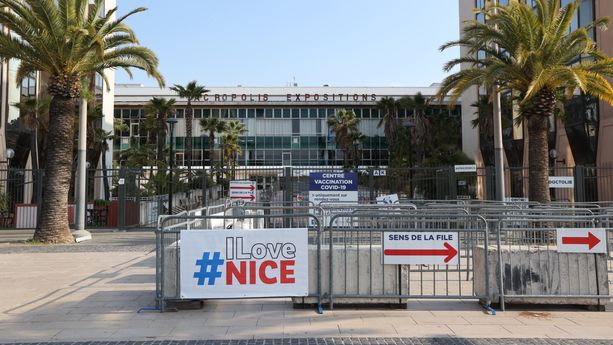 Le Palais des expositions de Nice fermé, le 18 avril 2021.