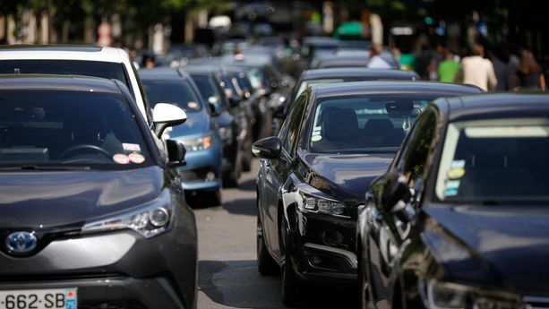 Bannis par Uber, des chauffeurs portent plainte contre l'application