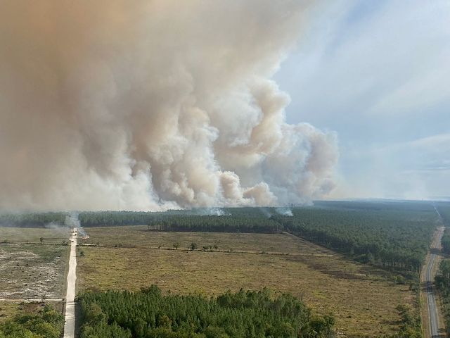 Incendie en Gironde : plus de 3600 hectares brûlés, de nouvelles évacuations en cours