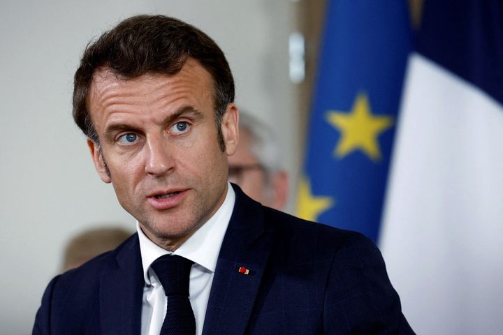 Violences du 1er-Mai : Emmanuel Macron accuse LFI de 
