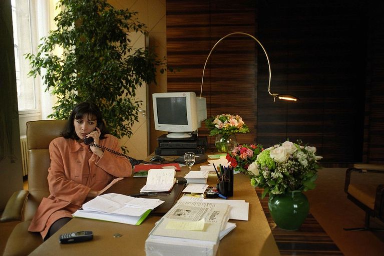 
En 2001, à 41 ans, Anne Hidalgo est nommée première adjointe de Bertrand Delanoë.
