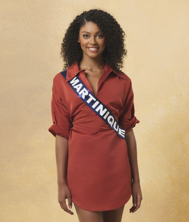 Chloé Modestine est Miss Martinique pour Miss France 2024.