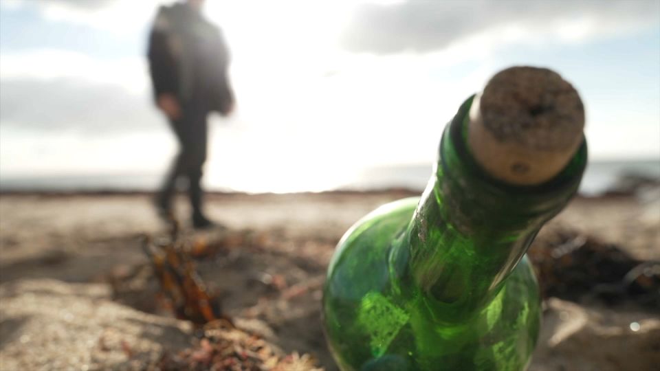 VIDÉO - La belle histoire de la bouteille à la mer trouvée par une famille vendéenne
