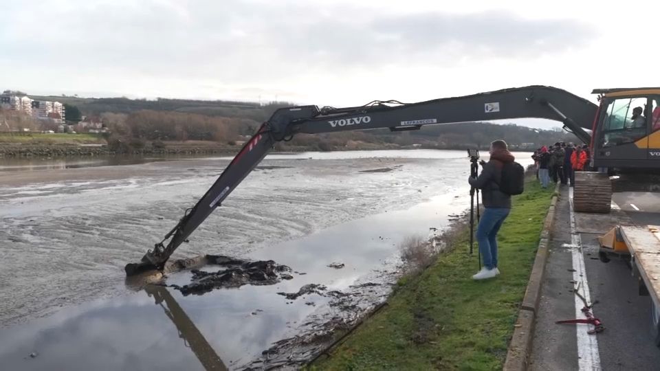 Inondations dans le Pas-de-Calais : le dragage est-il vraiment la solution pour évacuer l'eau ?