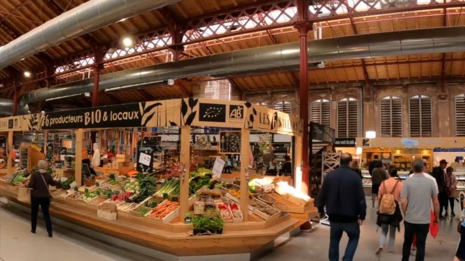 VIDÉO - Votre plus beau marché 2023 : à Colmar, croissants, munster et produits frais