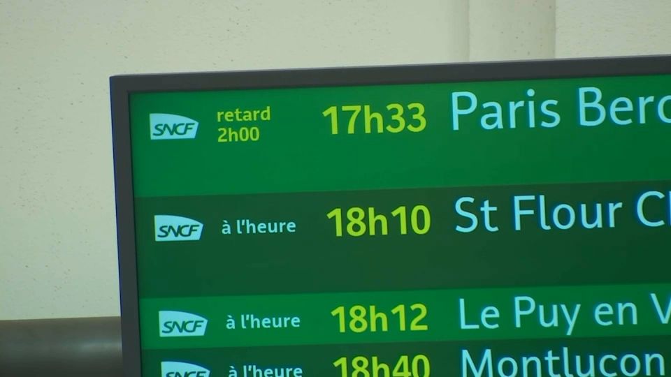 VIDÉO - SNCF : pourquoi la ligne de train Paris-Clermont accumule les retards